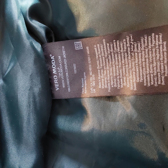 Vero Moda Corduory Puffer Jacket - Picture 2 of 11